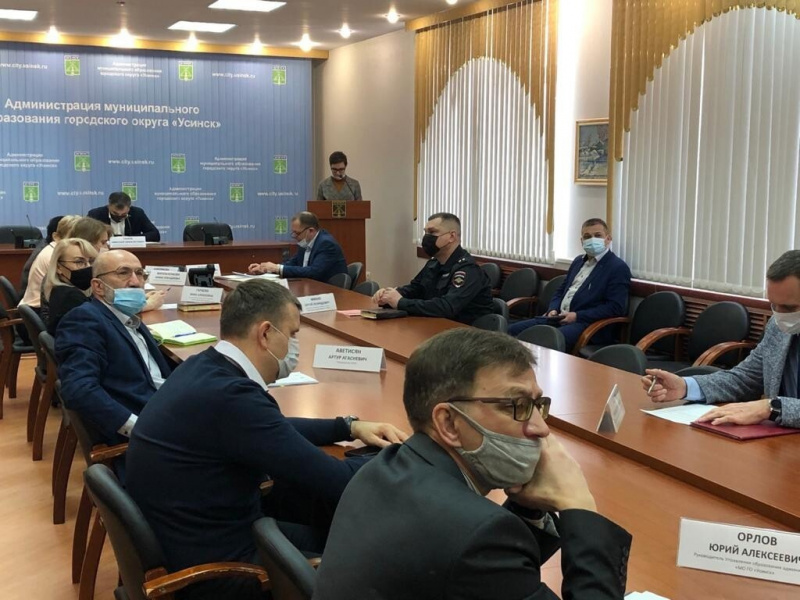 В Усинск уже поступает оборудование для благоустройства двух общественных территорий в 2022 году