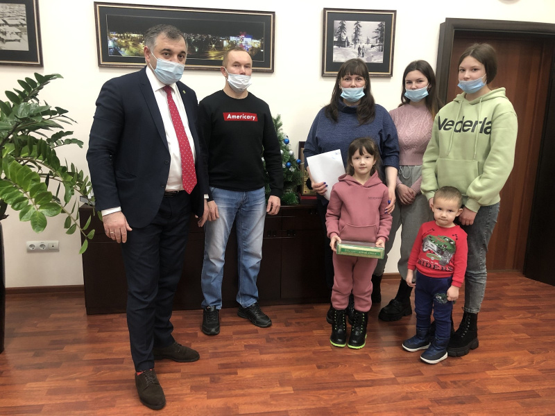 Семья Чупровых из деревни Денисовка получила социальную выплату на покупку или строительство жилья