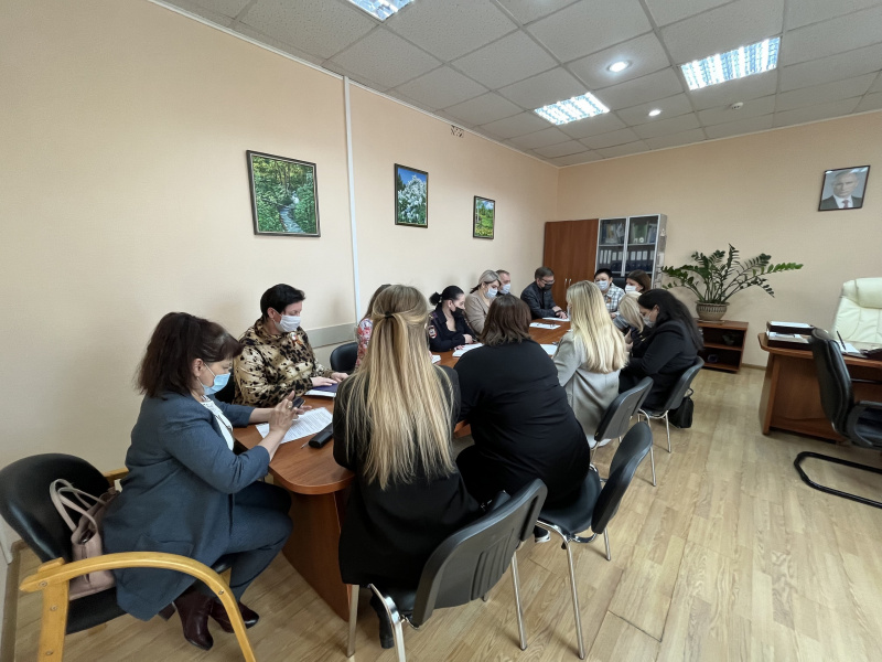 В администрации Усинска обсудили летнюю оздоровительную кампанию