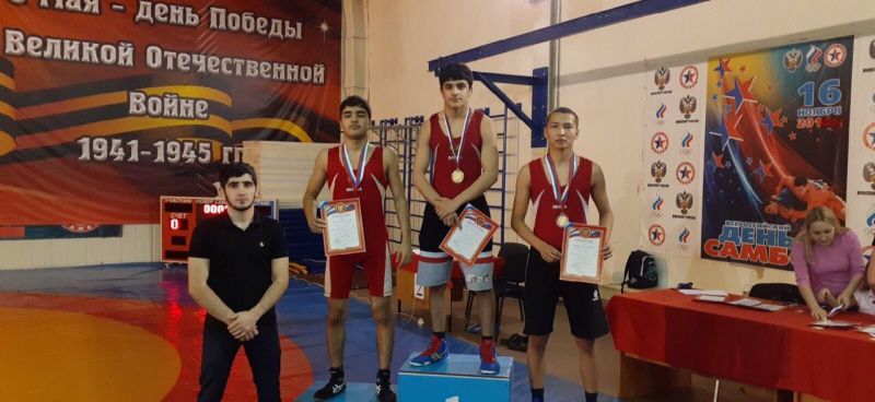 В спортивной школе города Усинска 28 сентября состоялось Первенство по вольной борьбе посвященное «Десятилетию детства»
