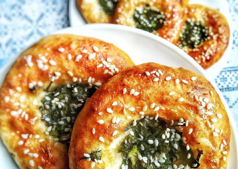 Сырные бублики (баранки) с зеленью