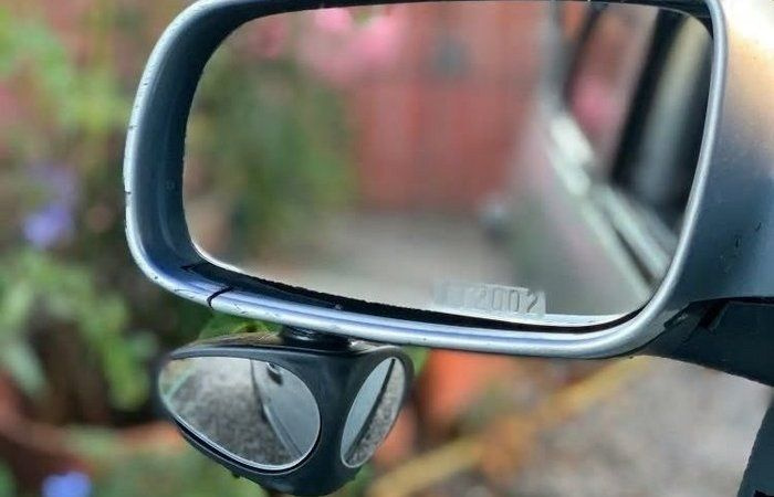 9 полезных приспособлений и аксессуаров, которые пригодятся в каждом автомобиле