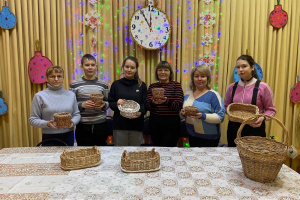 В Рождественский сочельник в Доме культуры села Колва развернулась настоящая творческая мастерская