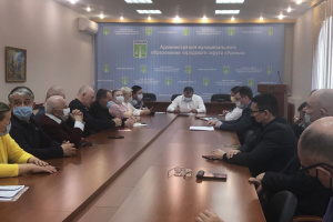 В Усинске начнут вывозить брошенный автотранспорт и проведут переучёт площадок для сбора мусора