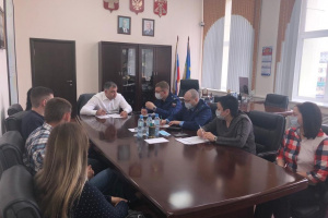 Сегодня в Усинске с рабочим визитом заместитель прокурора Республики Коми Роман Чирков