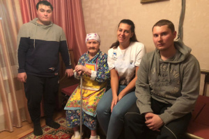 Вчера, #ВолонтерыПобедыУсинск собрали ортопедическую кровать у Зои Ивановны Холоповой