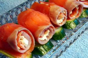 Закуска из форели с орехами