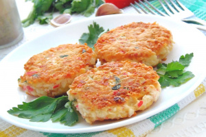 Котлеты из крабовых палочек с сыром