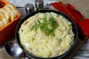 Постный кулеш с картофелем, шампиньонами и корнем сельдерея