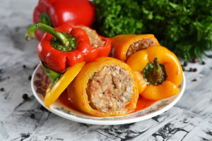 Фаршированные перцы с фаршем и рисом